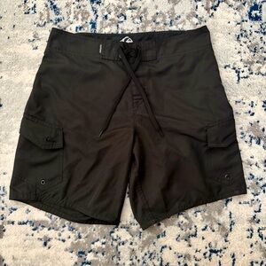 Quiksilver Men’s Black 5” Boardshorts Surf Swim Shorts